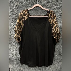 Plus size leopard print top